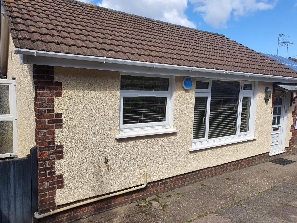 The Mumbles - Bungalow - 2 Bedrooms - Pet Friendly 스완지 외부 사진